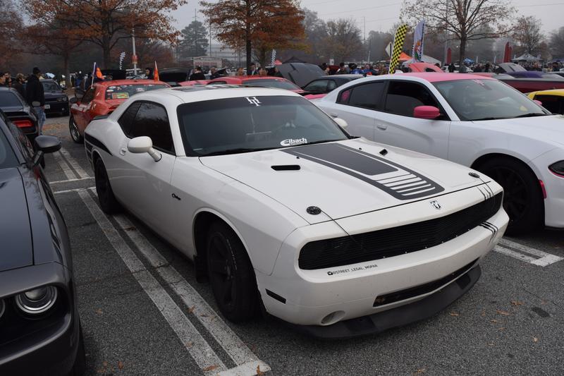 Illustration for article titled I went to Caffeine and Octane this morning and walked around some Challengers ...